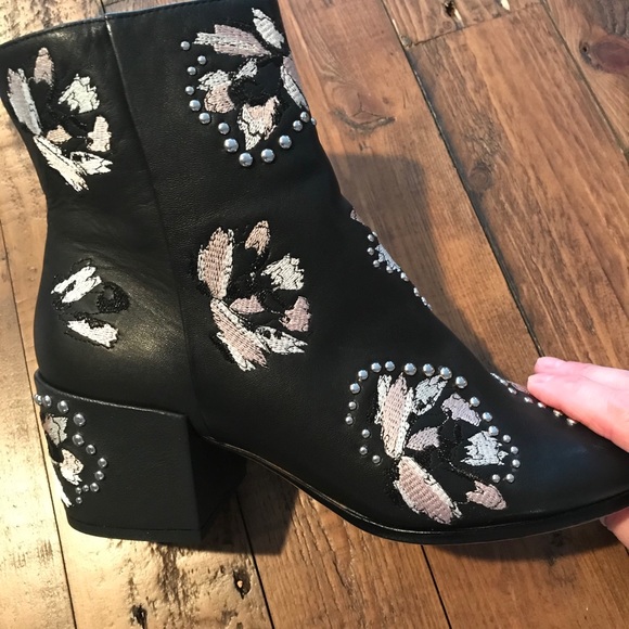 Closeout▪️Dolce Vita Mollie Embellished Booties - Picture 10 of 11